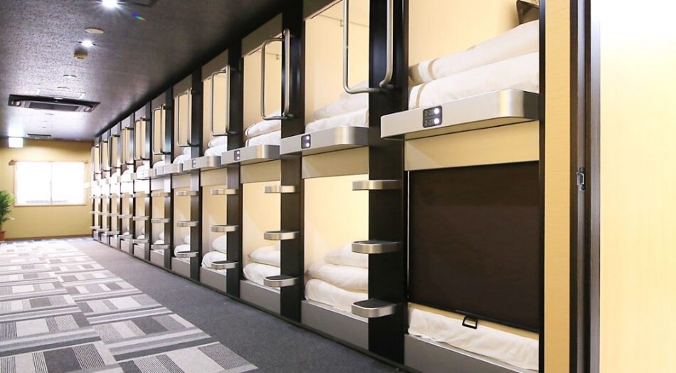 Cheap Tokyo Capsule Hotel